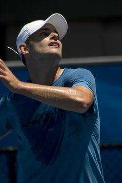 Andy Roddick at the 2010 Australian Open 03.jpg