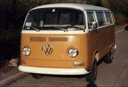 VW Type2 T2a Bus.jpg